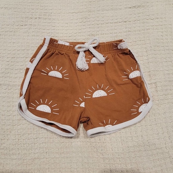 Sun tank and short set - Picture 3 of 3